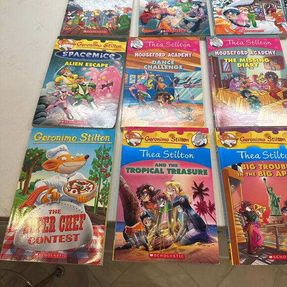 Geronimo Stilton Thea Stilton Book Lot of 21 Scholastic Like New - Picture 3 of 8